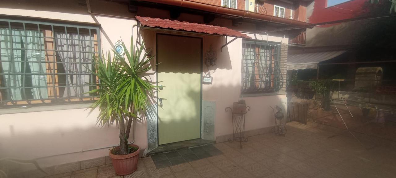 Hotel Semplicemente A Casa Rom Exterior foto